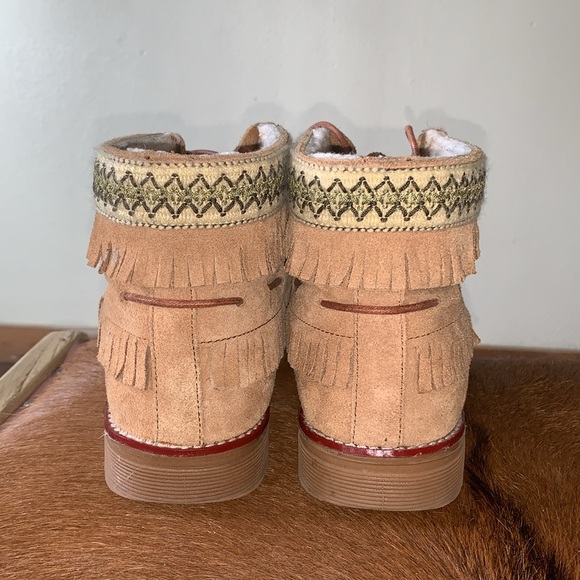 Ladies Moccasin / Chukka style Booties - Picture 4 of 9